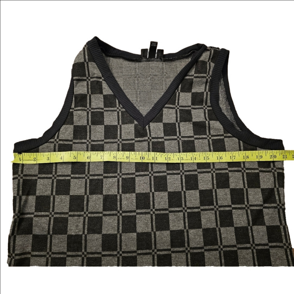 B-Wear Sleeveless V-Neck Sweater Vest Size XL - Picture 10 of 11